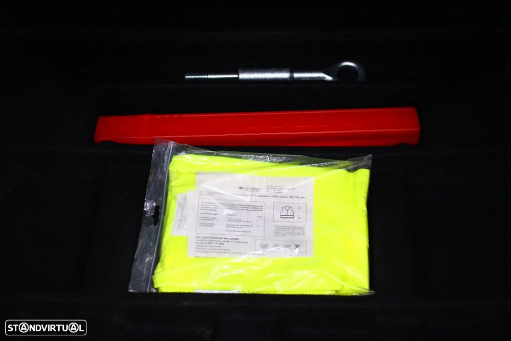 Volvo V60 2.0 D2 Momentum Drive - 23