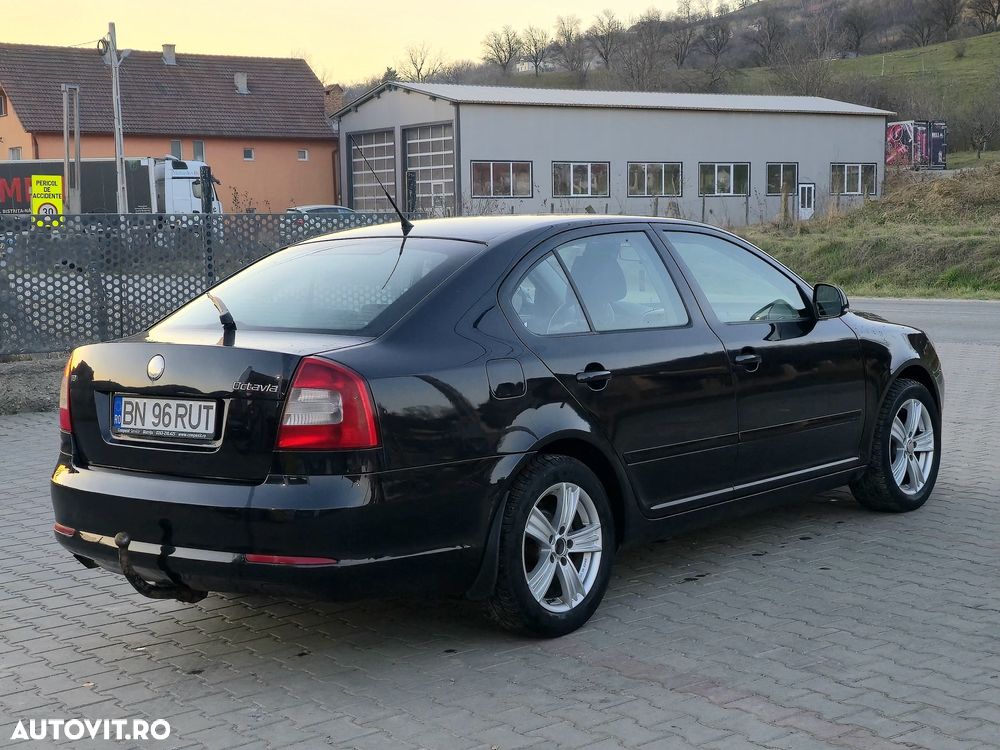 Skoda Octavia 1.6 TDI DPF Ambiente - 3