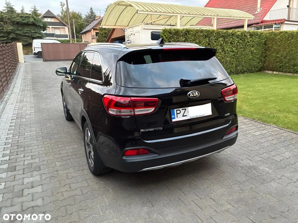 Kia Sorento - 4