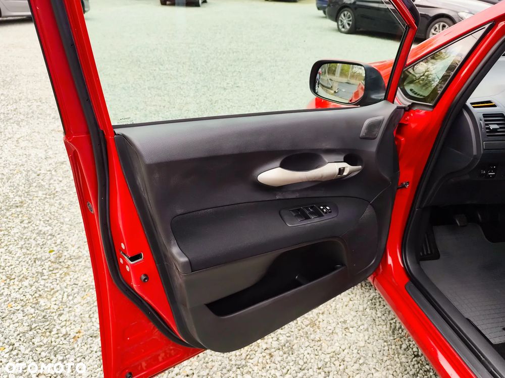 Toyota Auris 1.4 VVT-i Sol - 18