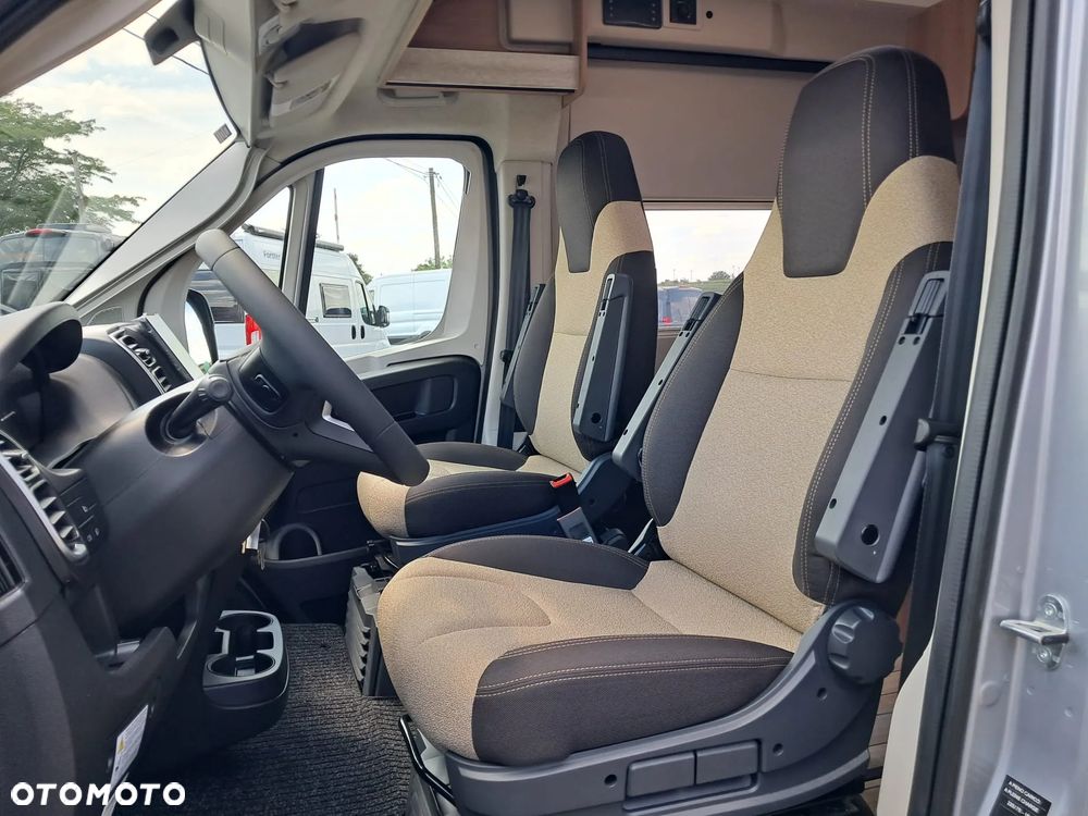 Eura Mobil FORSTER 636 Vantasy VIBE Edition MODEL ROKU 2027 - 11