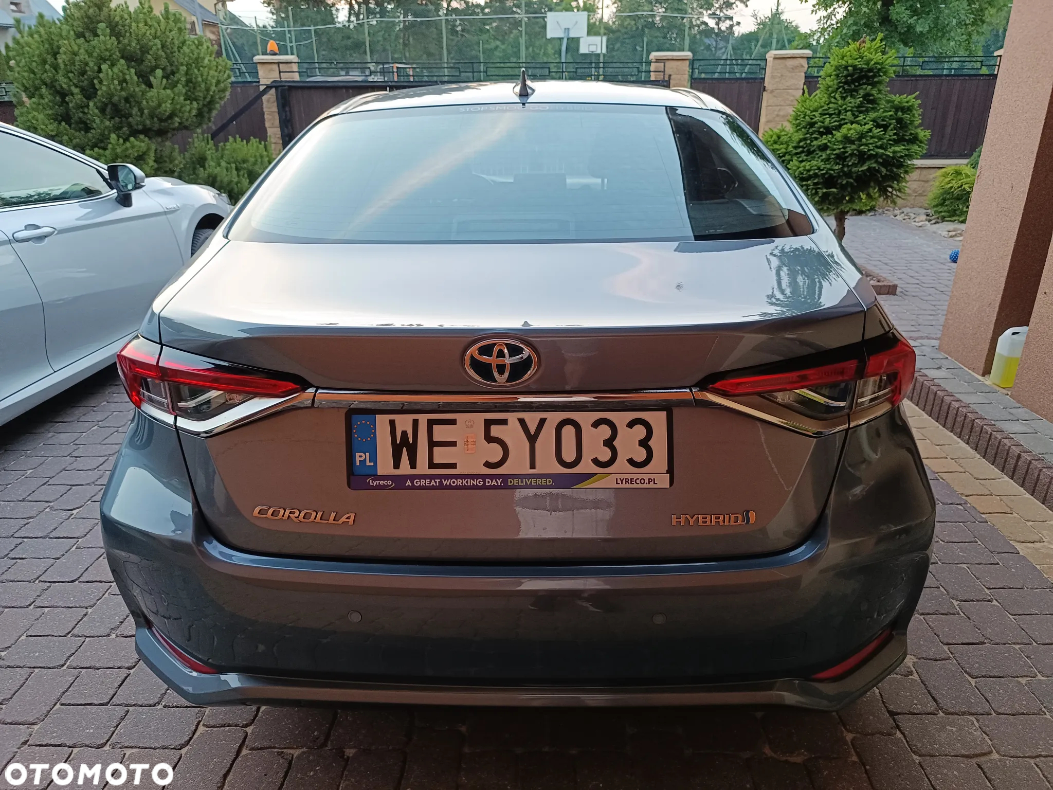 Toyota Corolla 1.8 Hybrid Comfort - 23