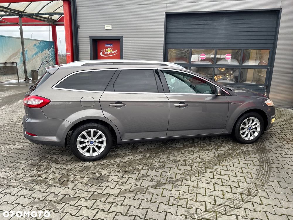 Ford Mondeo 2.0 TDCi Ghia - 11