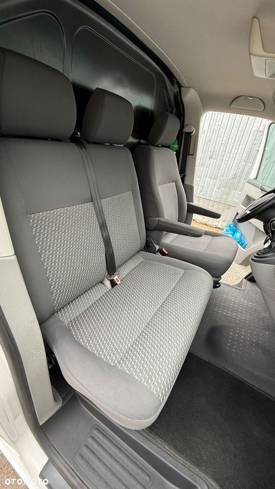 Volkswagen Transporter - 24
