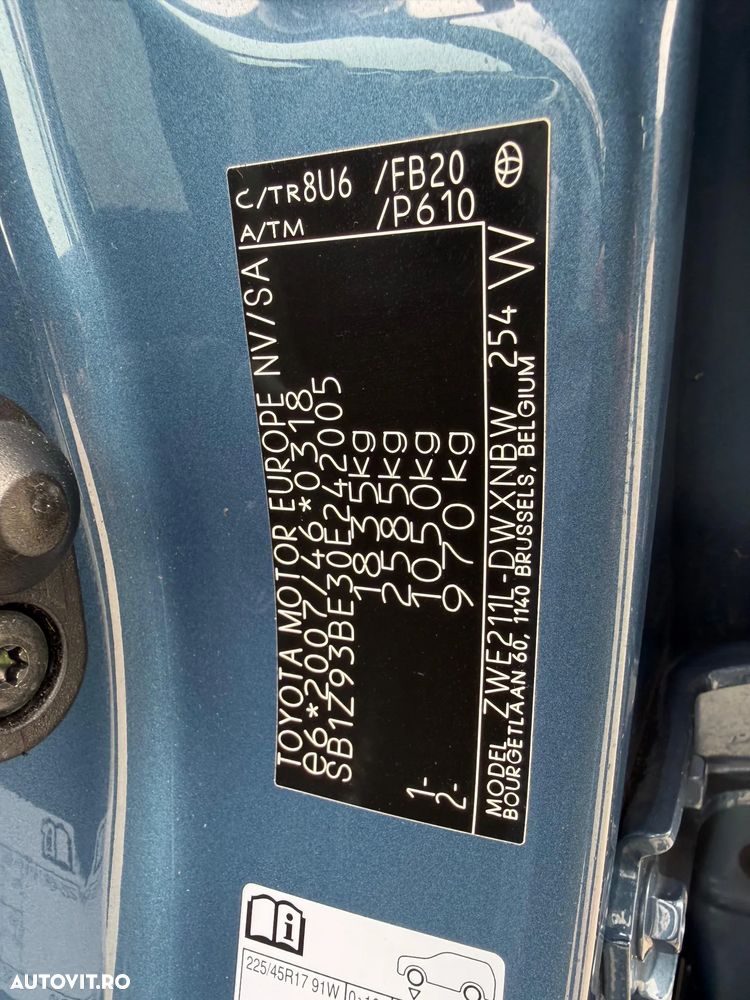 Toyota Corolla 1.8 HSD Business - 31