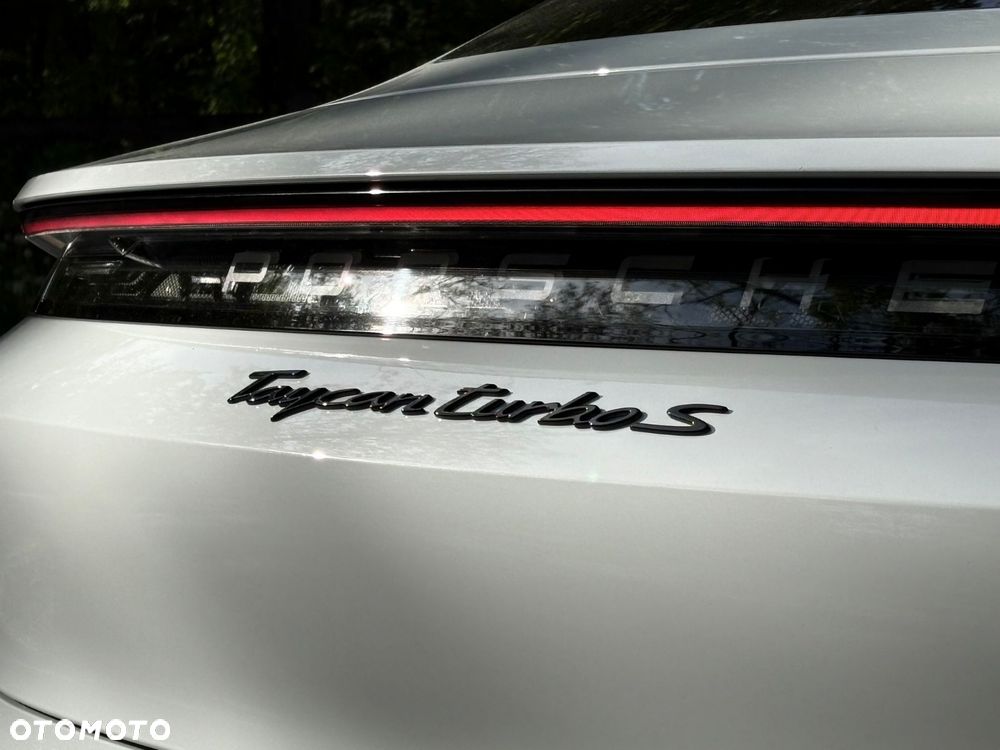 Porsche Taycan - 7