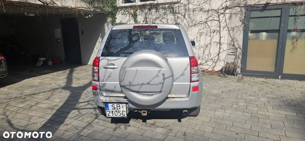 Suzuki Grand Vitara 2.7 V6 - 3