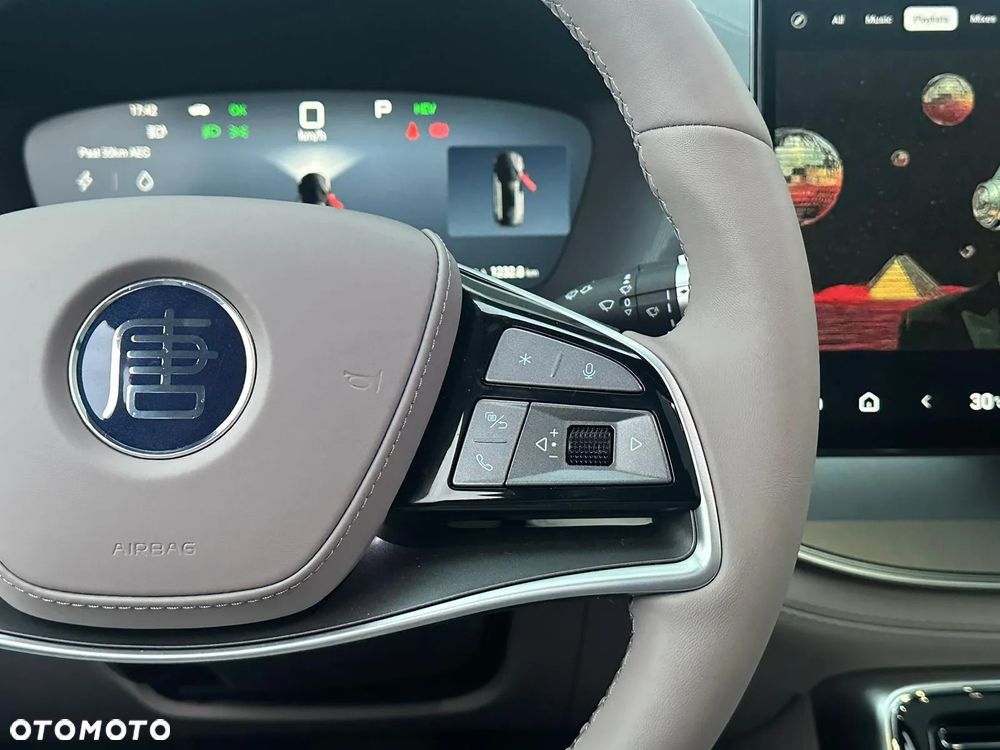 BYD Tang Flagship - 23