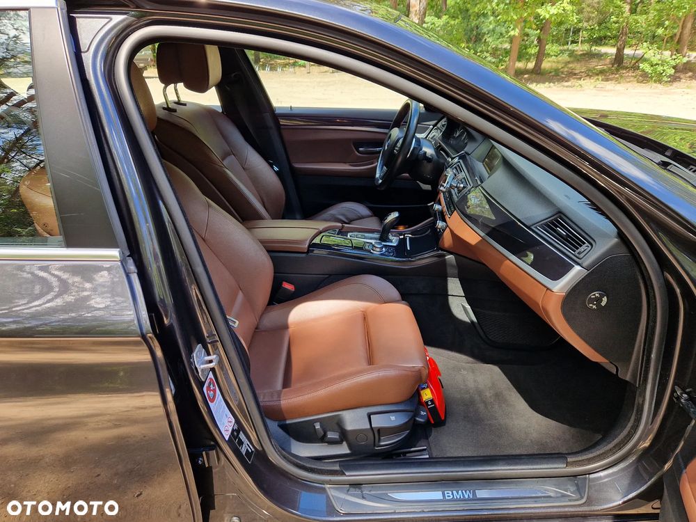 BMW Seria 5 520d Luxury Line - 19