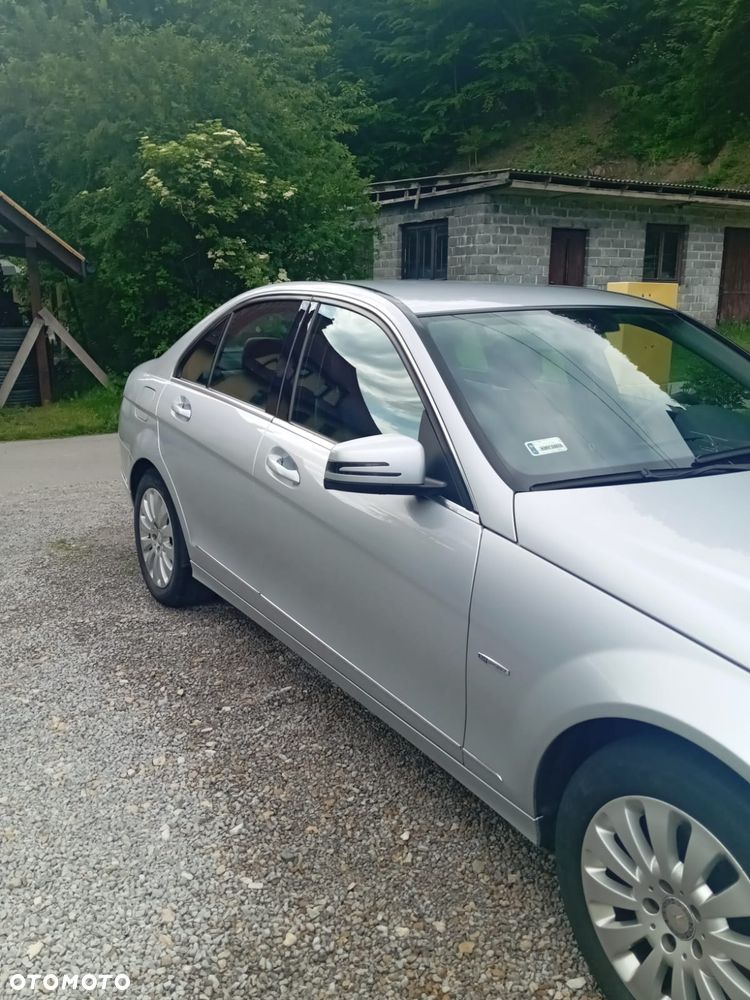 Mercedes-Benz Klasa C 180 Kompressor BlueEFFICIENCY - 3