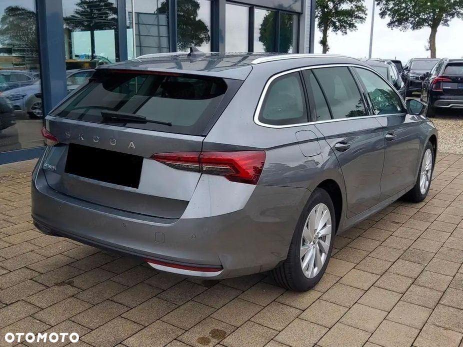 Skoda Octavia 2.0 TDI Selection DSG - 3