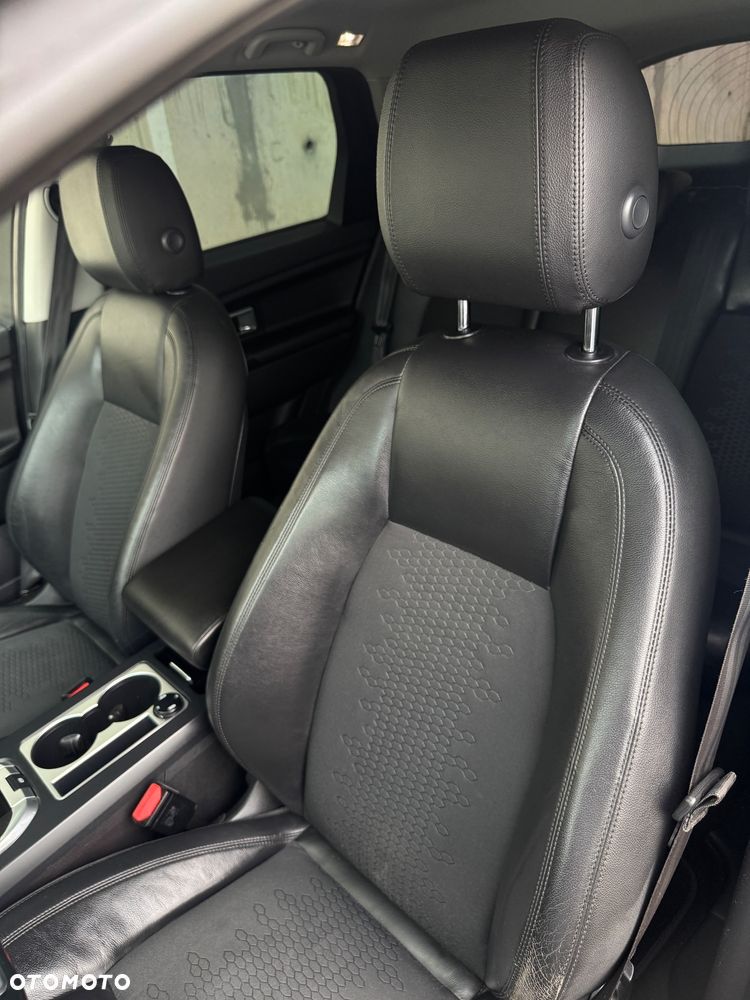 Land Rover Discovery Sport 2.0 TD4 SE - 27