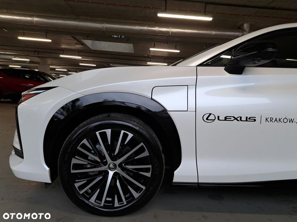 Lexus RZ 450e Omotenashi DIRECT4 - 32