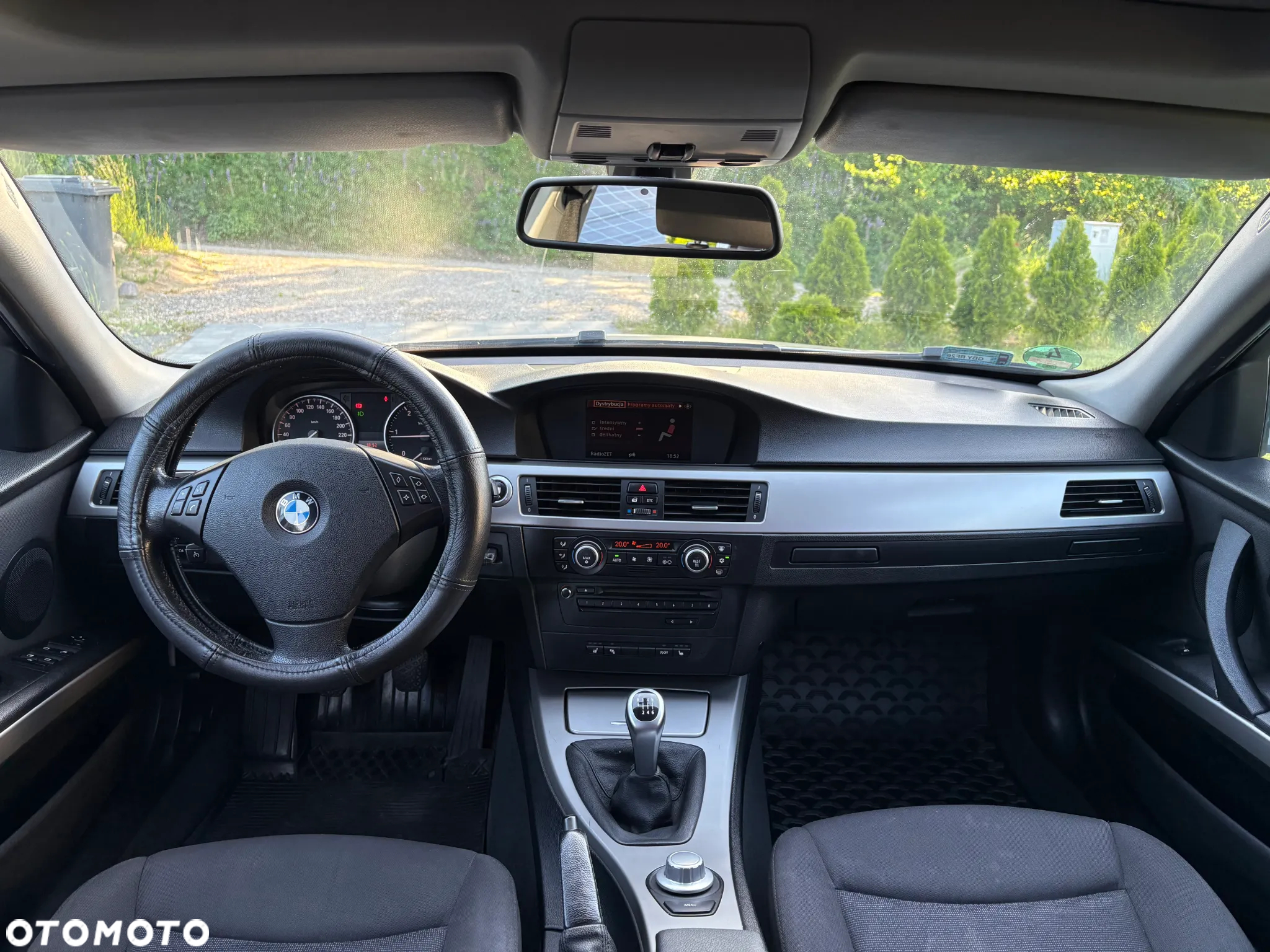 BMW Seria 3 320d - 29