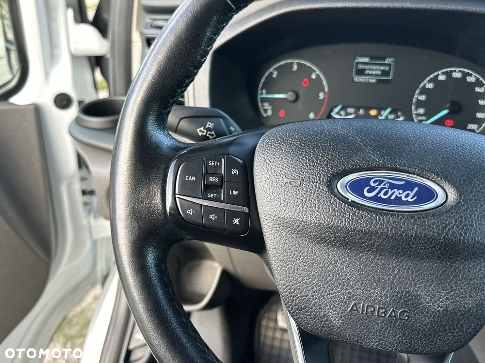 Ford Tourneo Custom 2.0 EcoBlue L2 Trend - 25