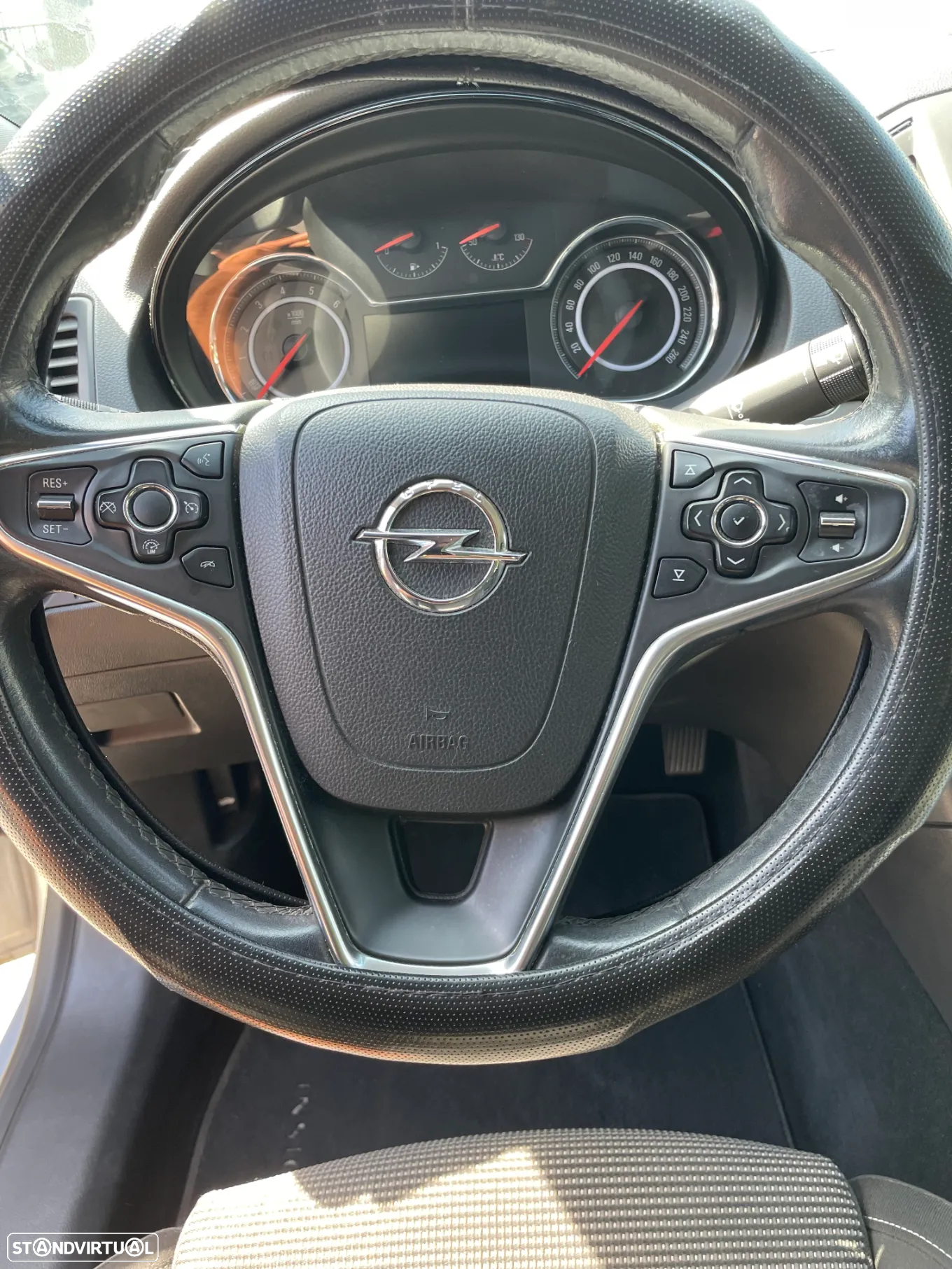 Opel Insignia Sports Tourer 2.0 CDTi Executive S/S - 9