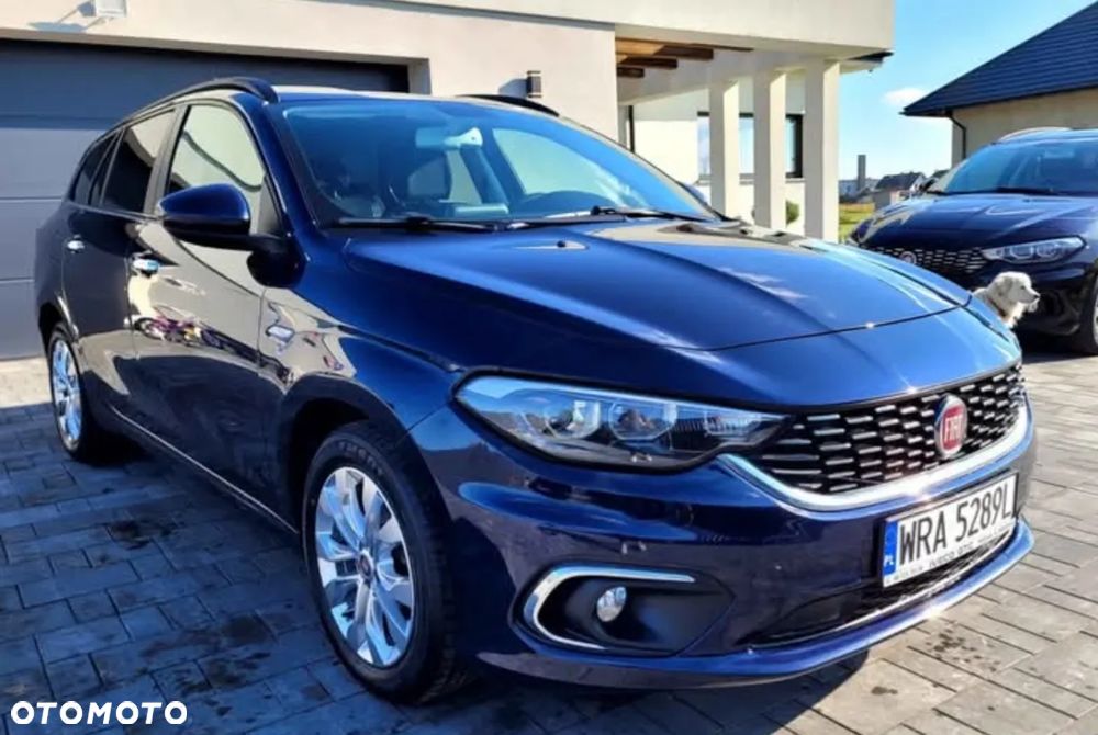 Fiat Tipo 1.4 T-Jet 16v Lounge EU6d - 2
