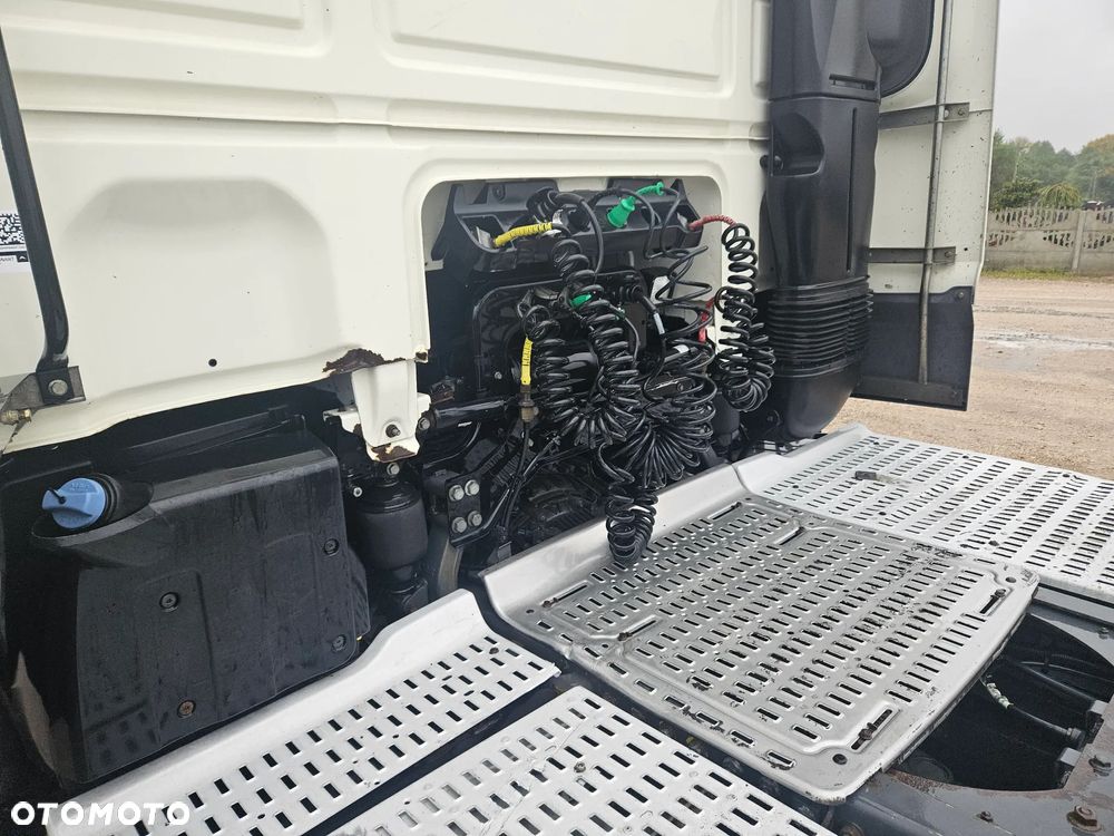 DAF XF460 Low Deck - 9