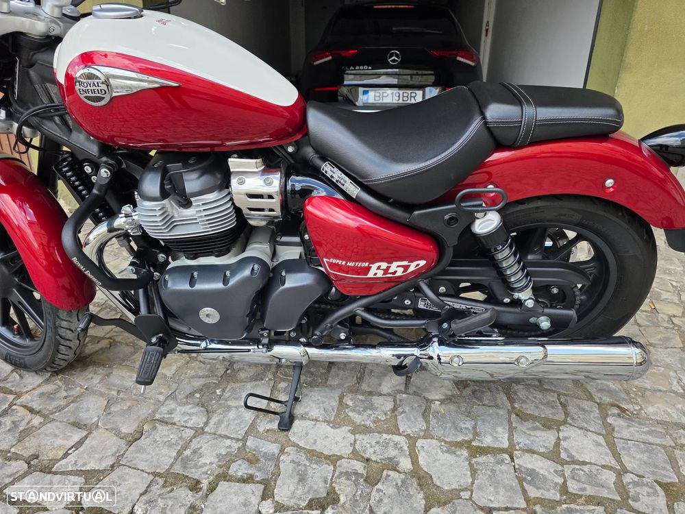 Royal Enfield Super Meteor 650 - 7