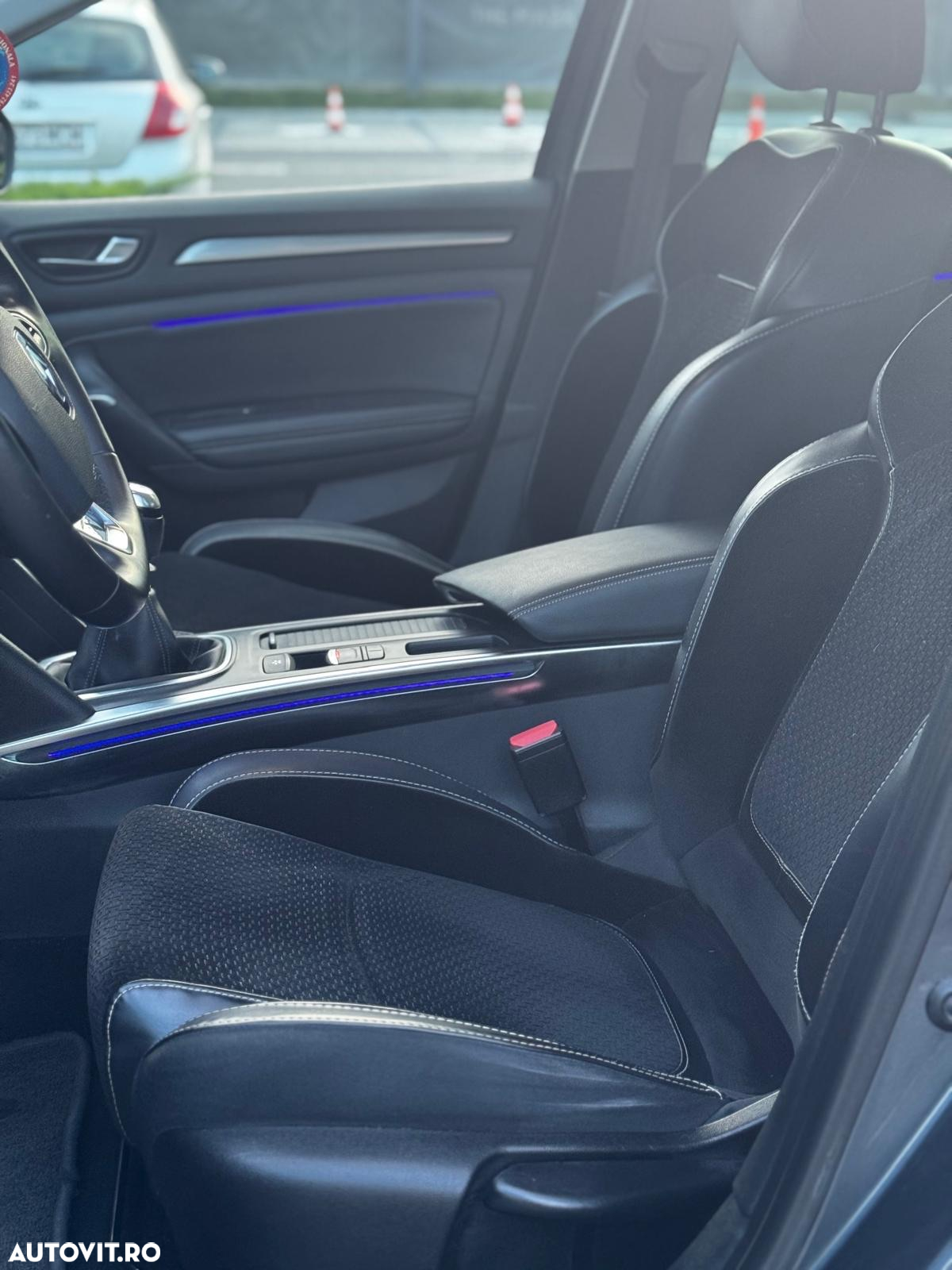 Renault Megane Energy dCi Intens - 10