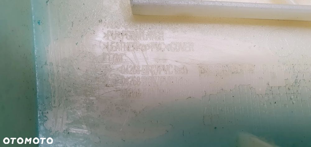 Osłona obudowa deski konsoli Land Rover Discovery Sport L550 - 11