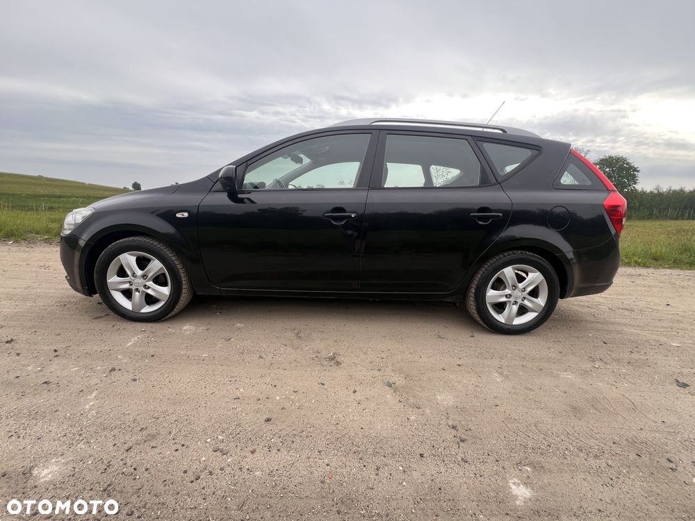 Kia Ceed 1.4 Comfort + - 5
