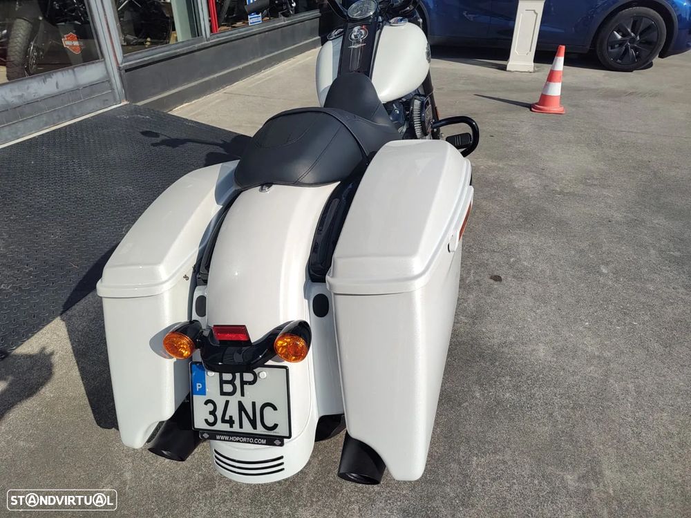 Harley-Davidson Road King Special - 21