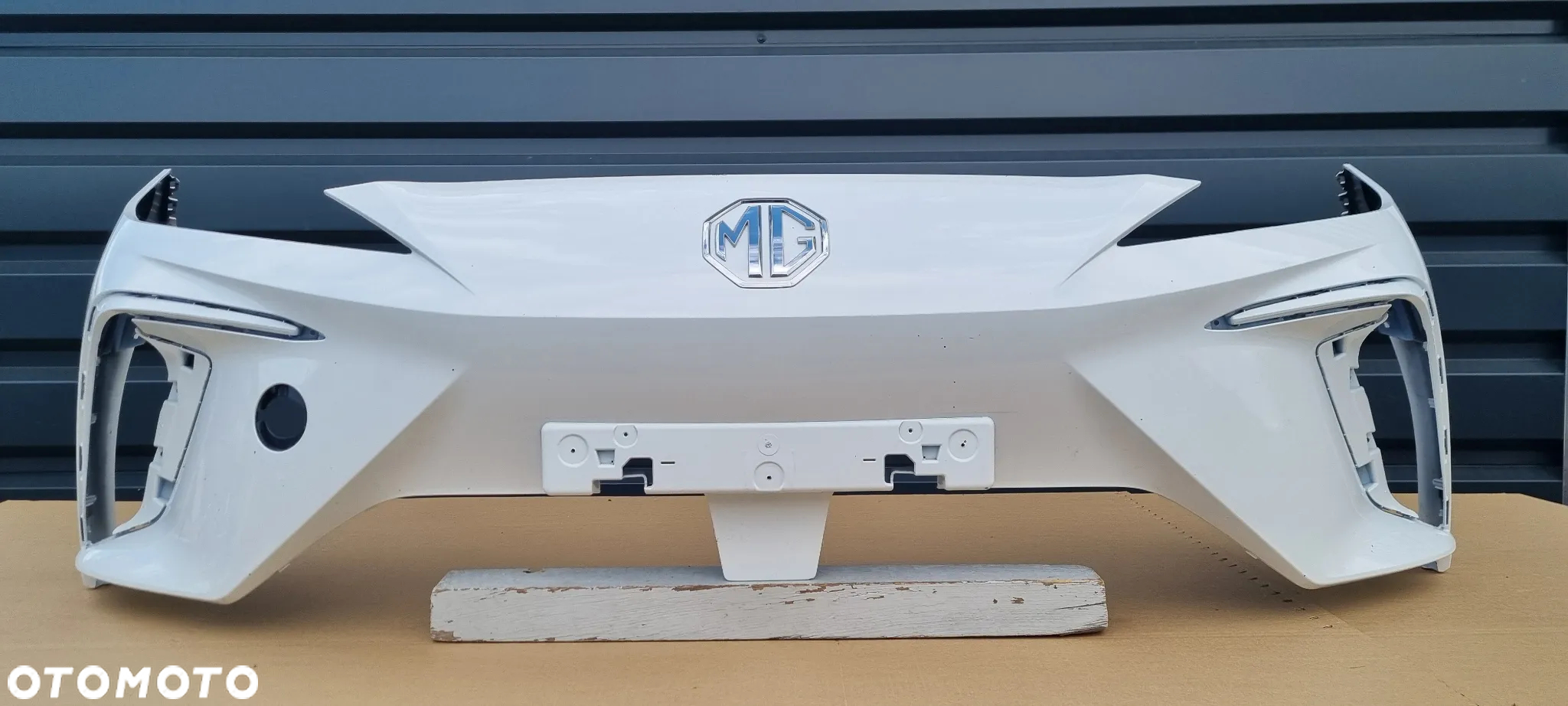 MG4 IV EV MULATN ELECTRIC 2022- Zderzak przód oryginał MC117 - 2