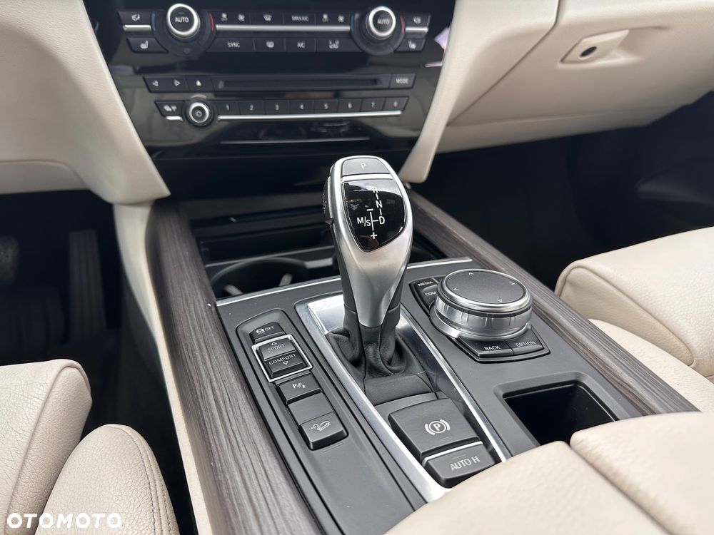 BMW X5 xDrive30d - 22