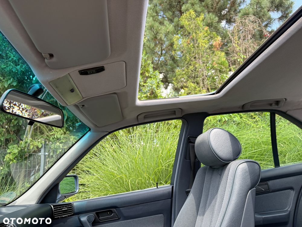 BMW Seria 5 525i - 10