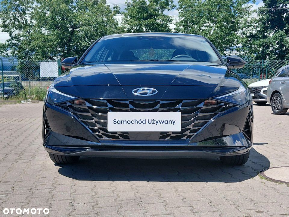 Hyundai Elantra - 9