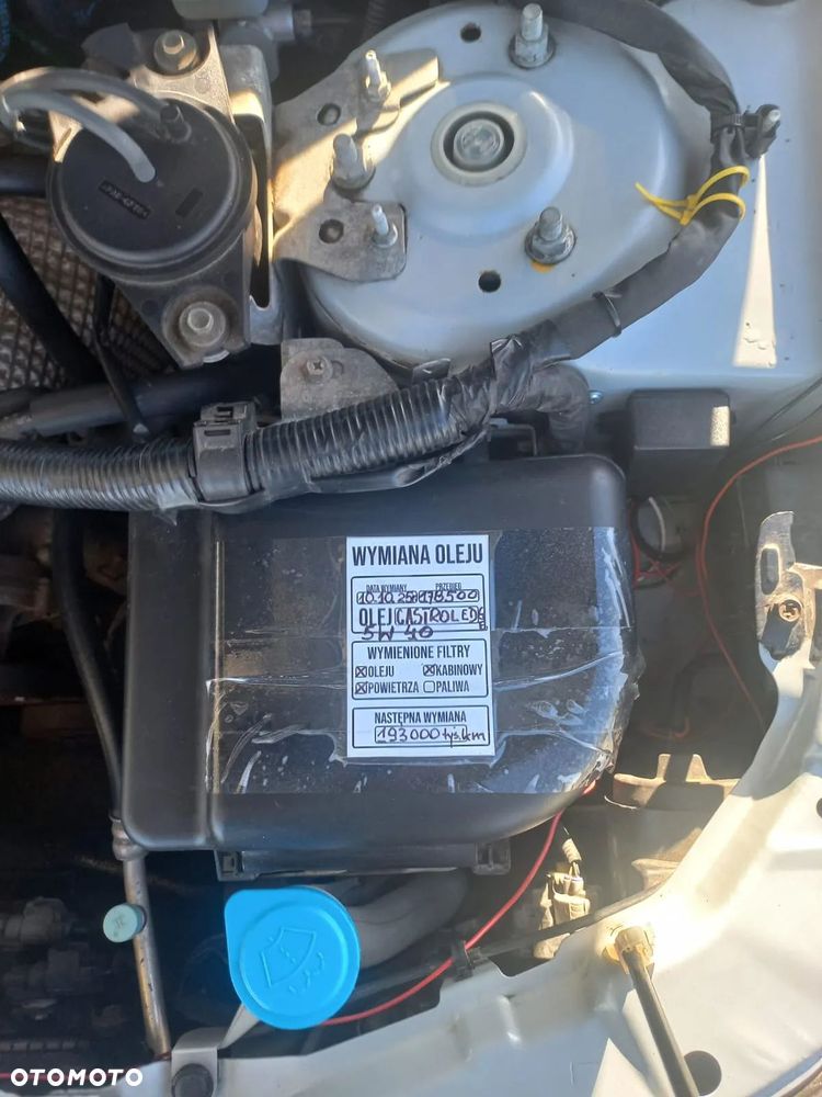 Suzuki Grand Vitara 2.0 - 23