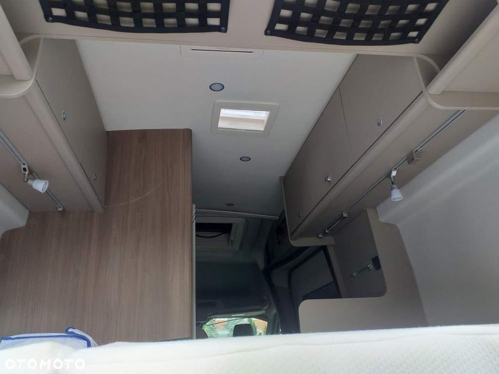 Ford Transit 4X4 CARADO  4 - Osobowy - 32