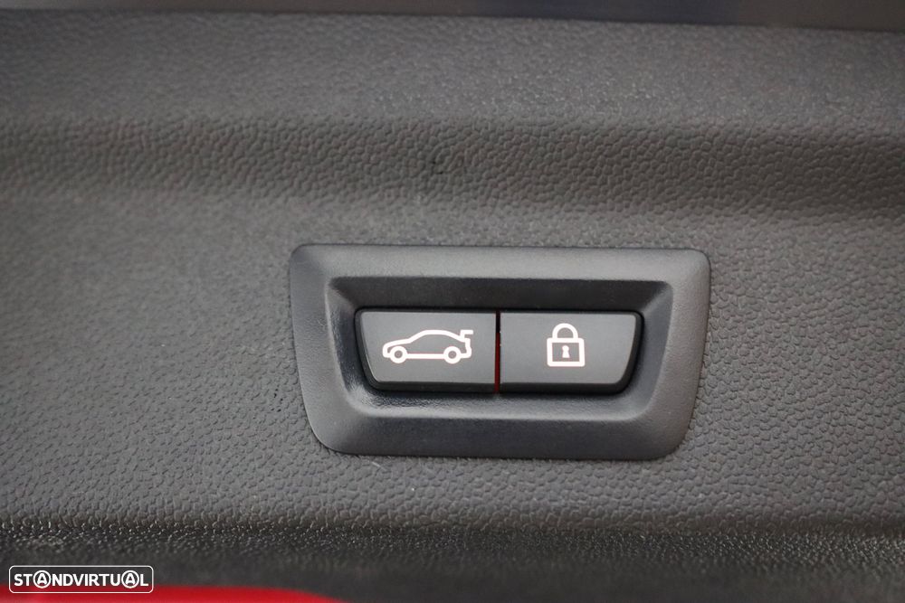 MINI Countryman Cooper SE ALL4 Auto - 23