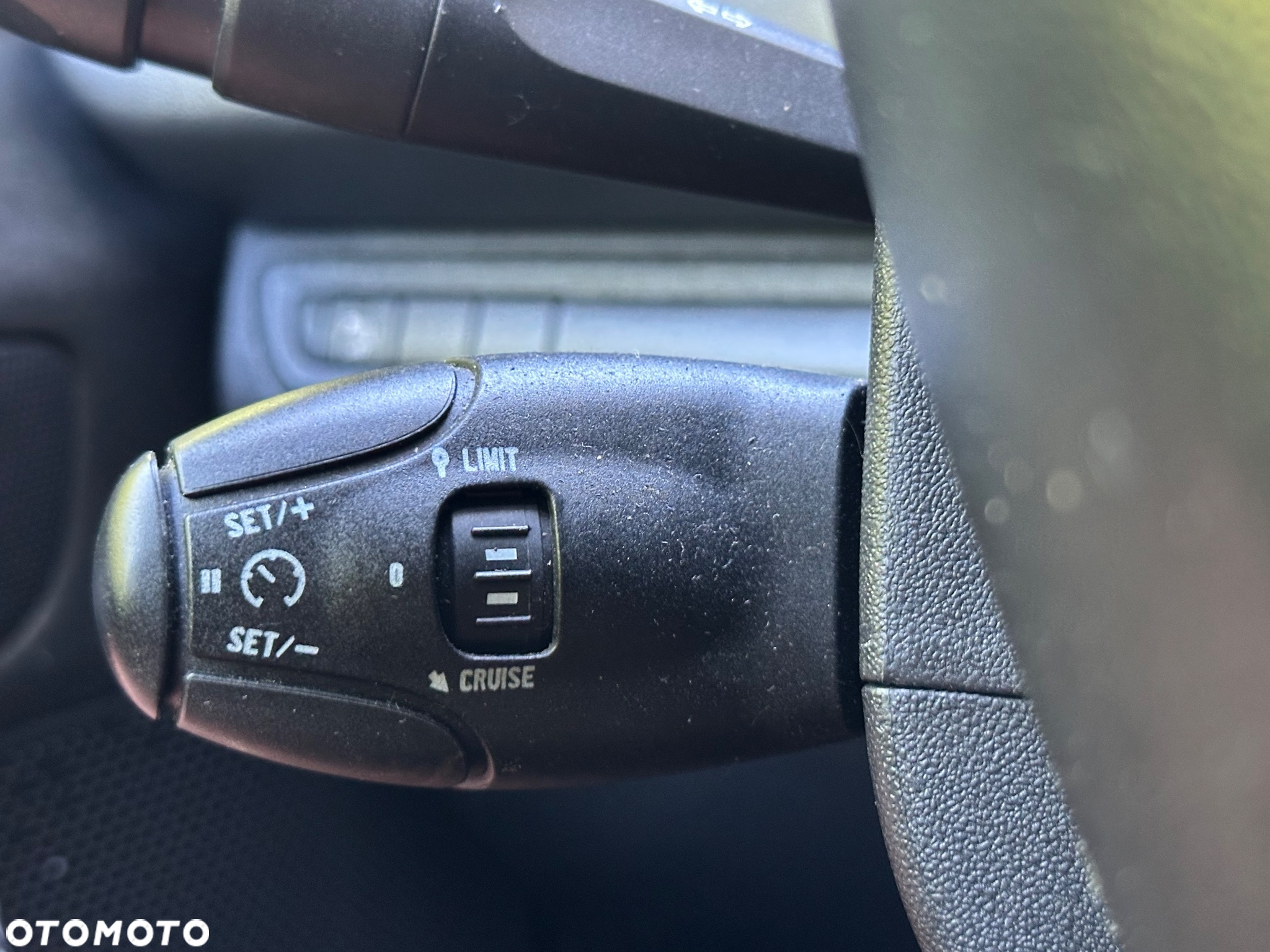 Peugeot 208 1.2 PureTech GPF Allure S&S EAT6 - 18