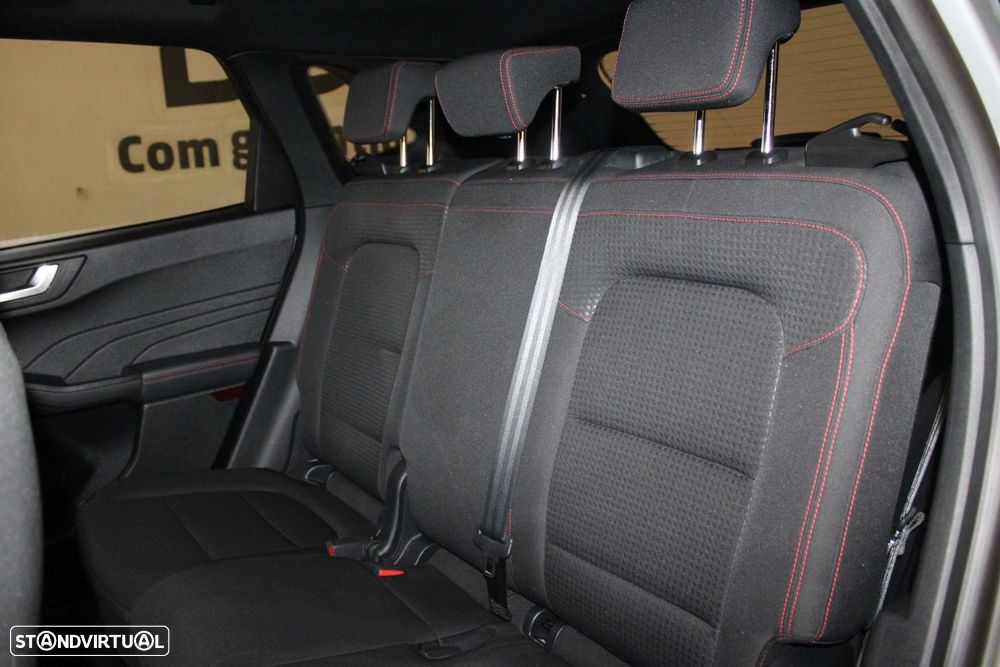 Ford Kuga - 33