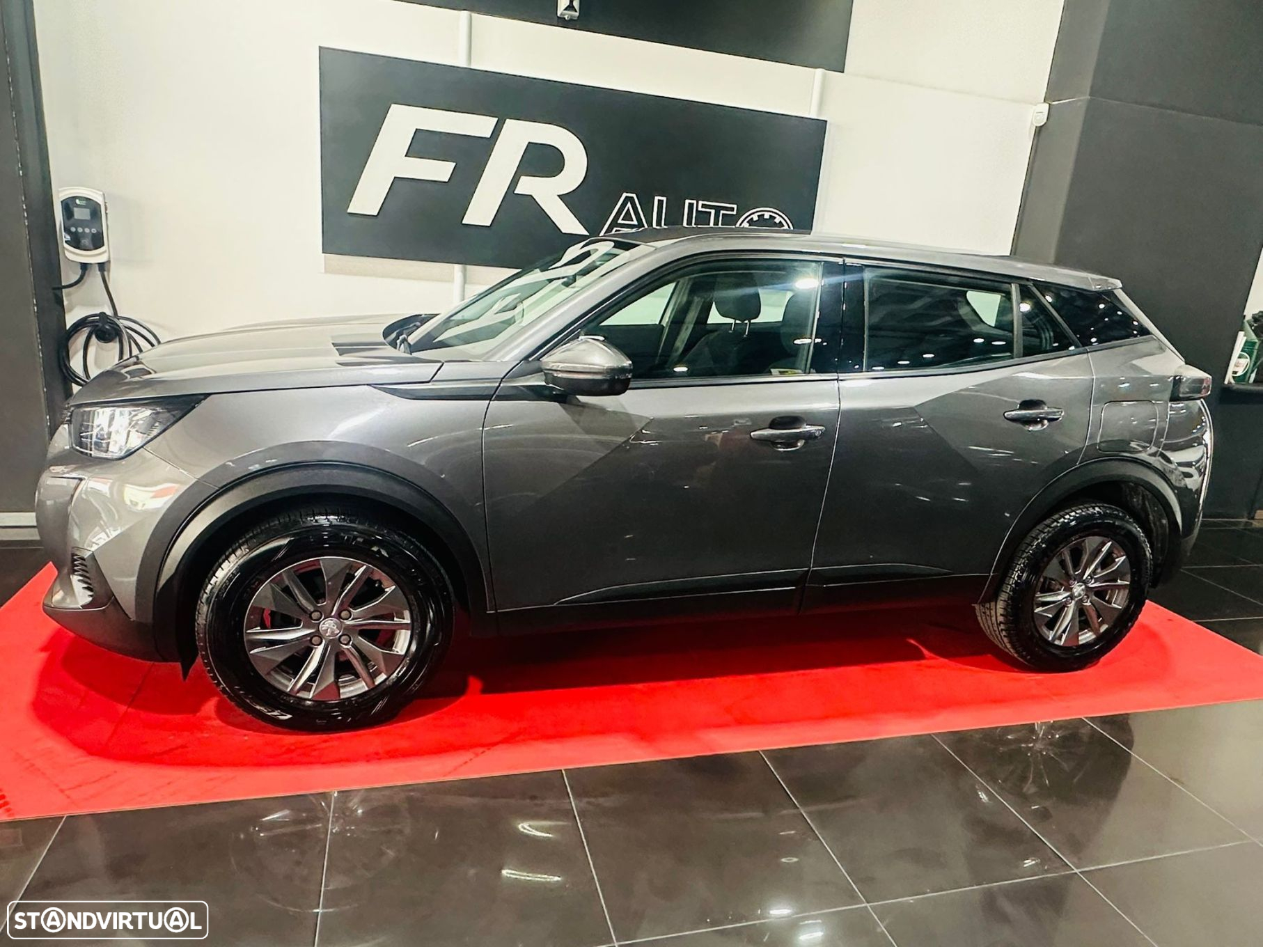 Peugeot 2008 1.2 PureTech Active - 9