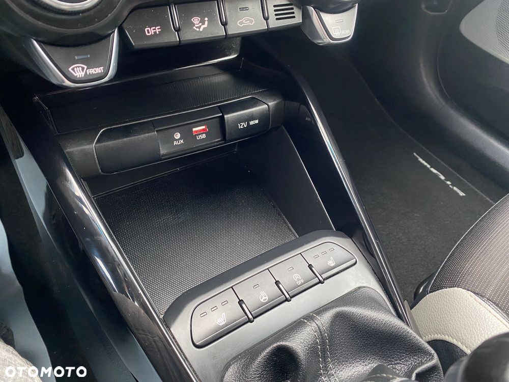 Kia Stonic 1.6 CRDi Platinum Edition - 9