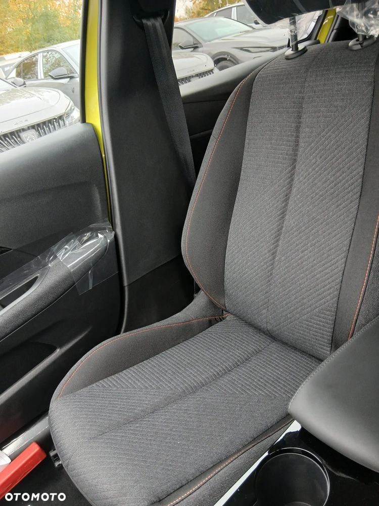 Peugeot 208 1.2 PureTech Business S&S - 21