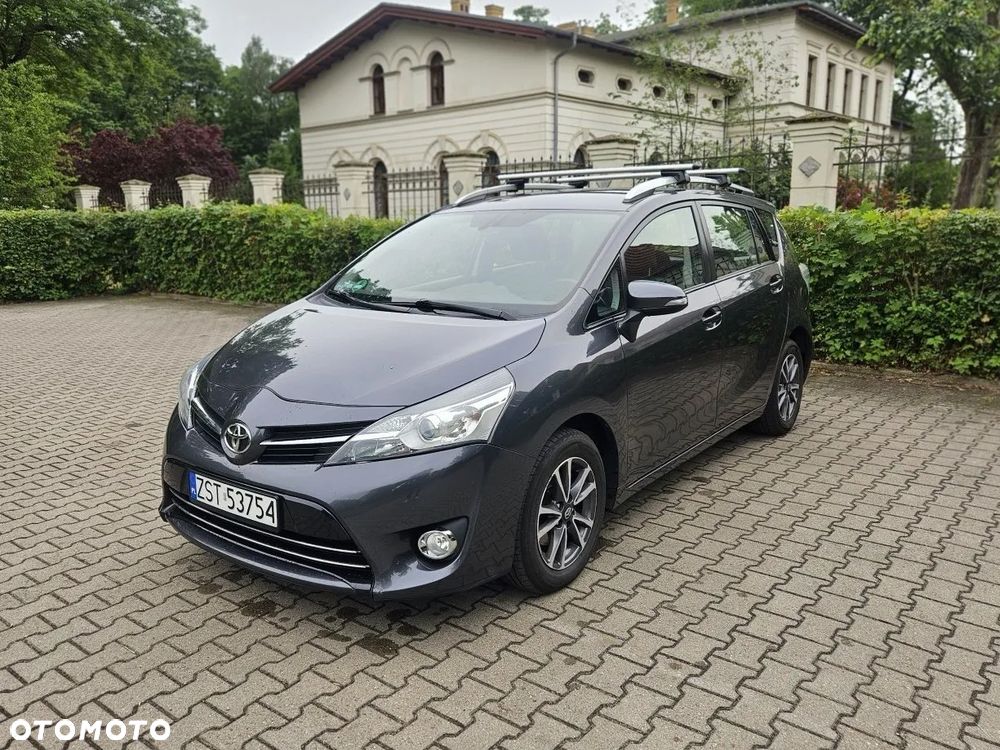 Toyota Verso 1.8 Premium 7os - 1