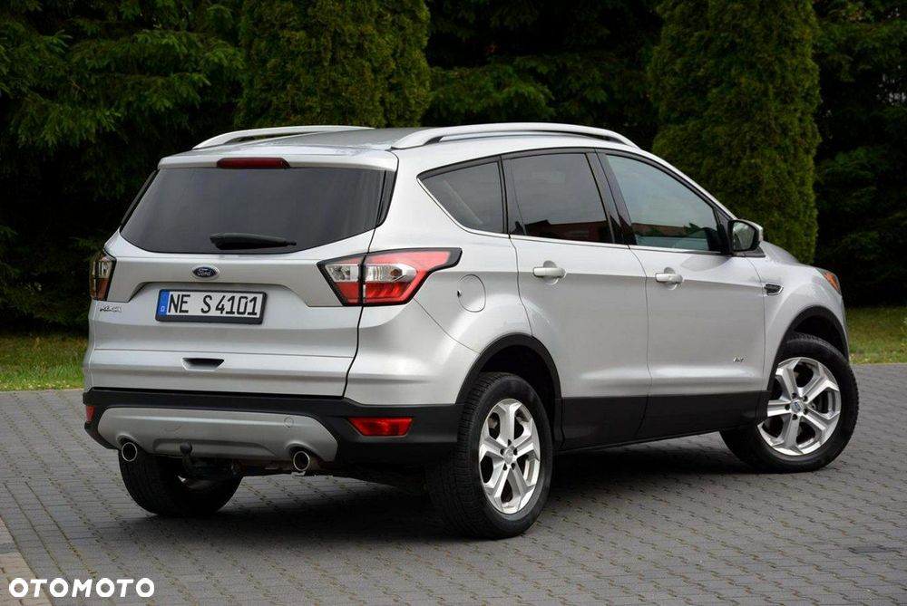 Ford Kuga 2.0 TDCi 4x4 Titanium - 14