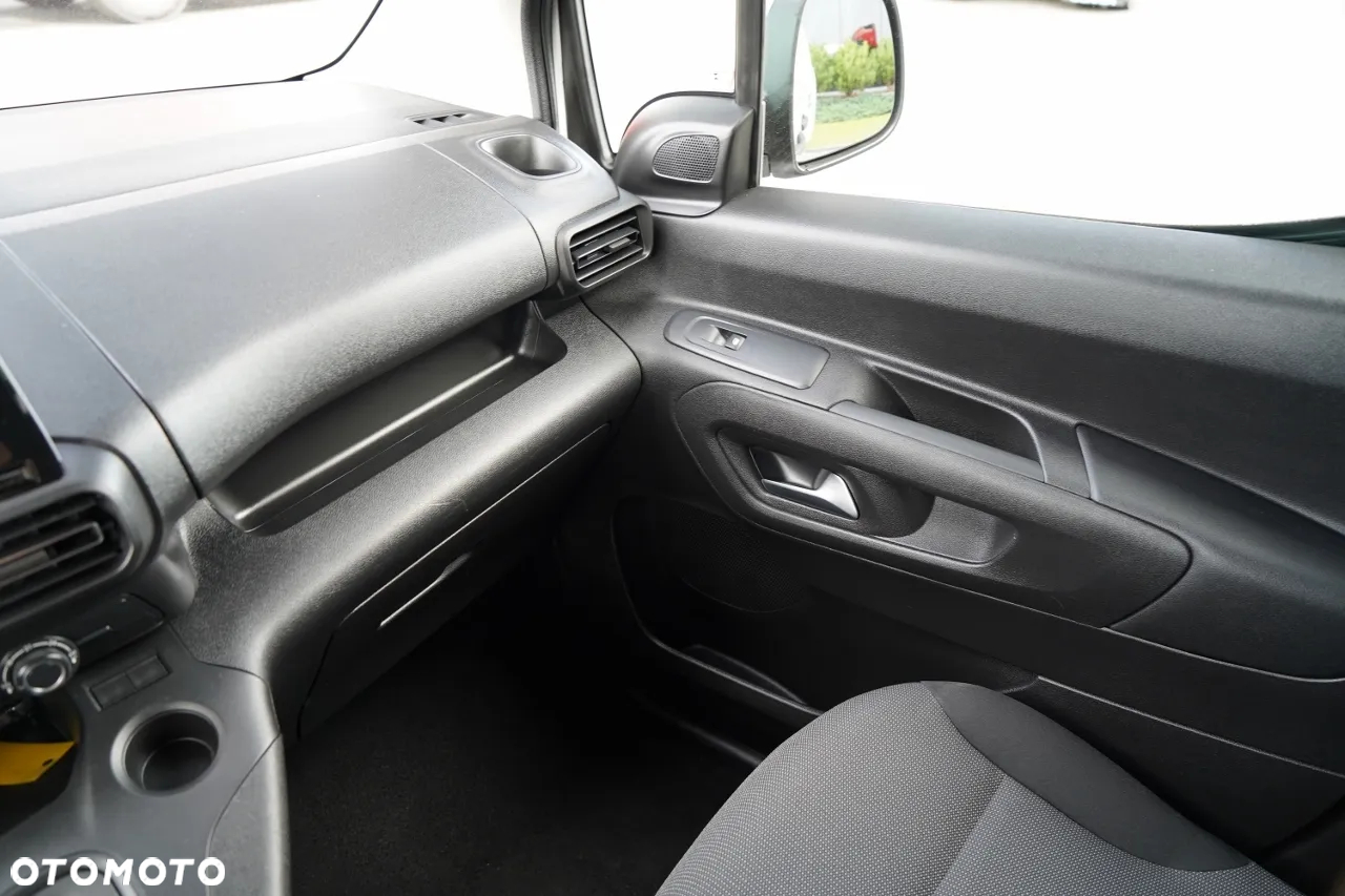 Fiat DOBLO  / FURGON / BLASZAK / 2023 R  / SPROWADZONY - 29