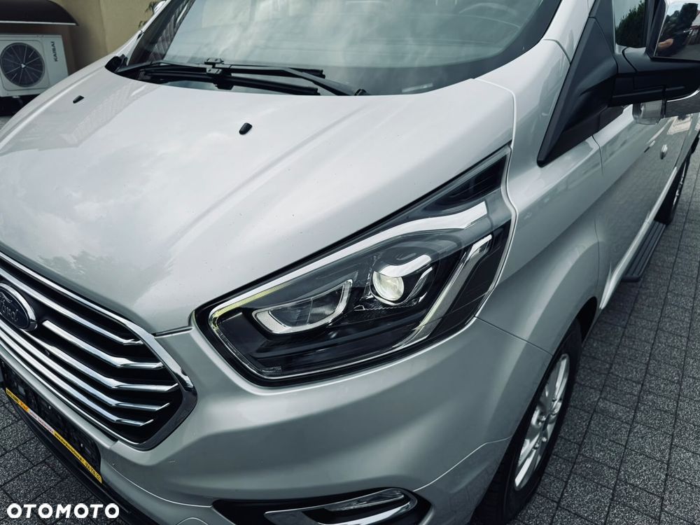 Ford Tourneo Custom - 10