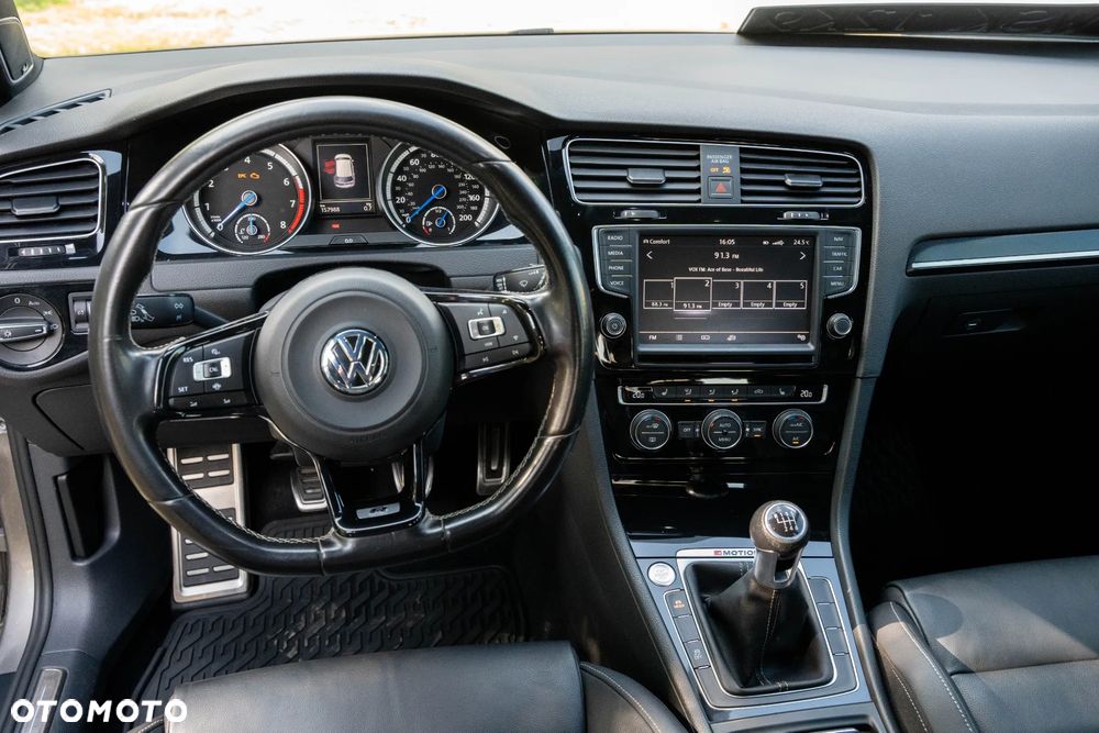 Volkswagen Golf - 12