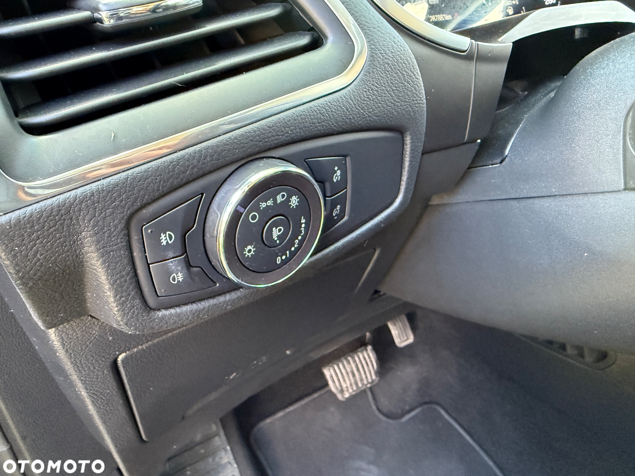 Ford S-Max 2.0 EcoBlue Titanium - 36