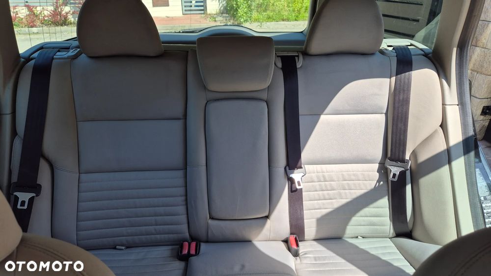 Volvo V50 2.0D Momentum - 10