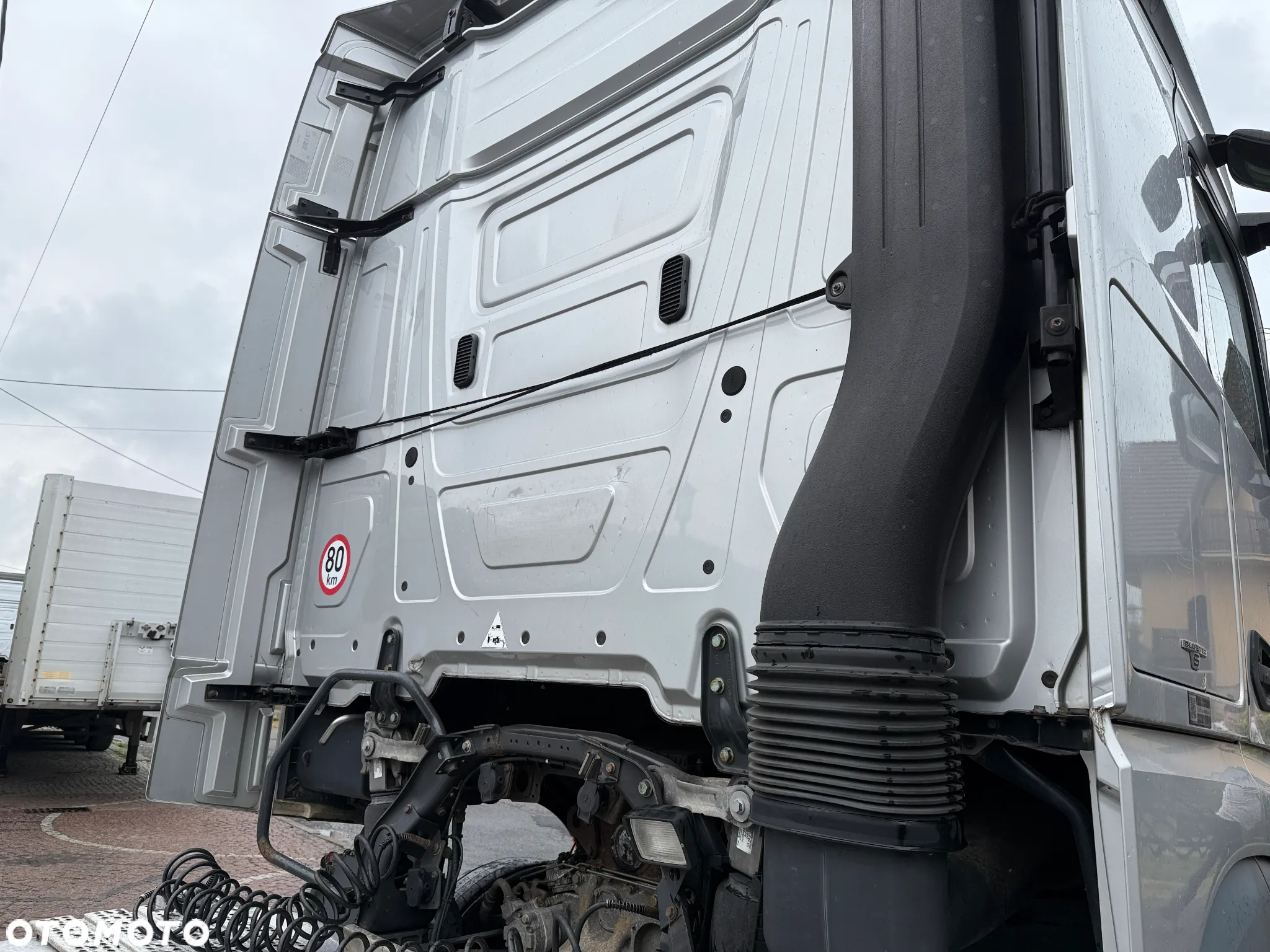 Mercedes-Benz Actros - 13