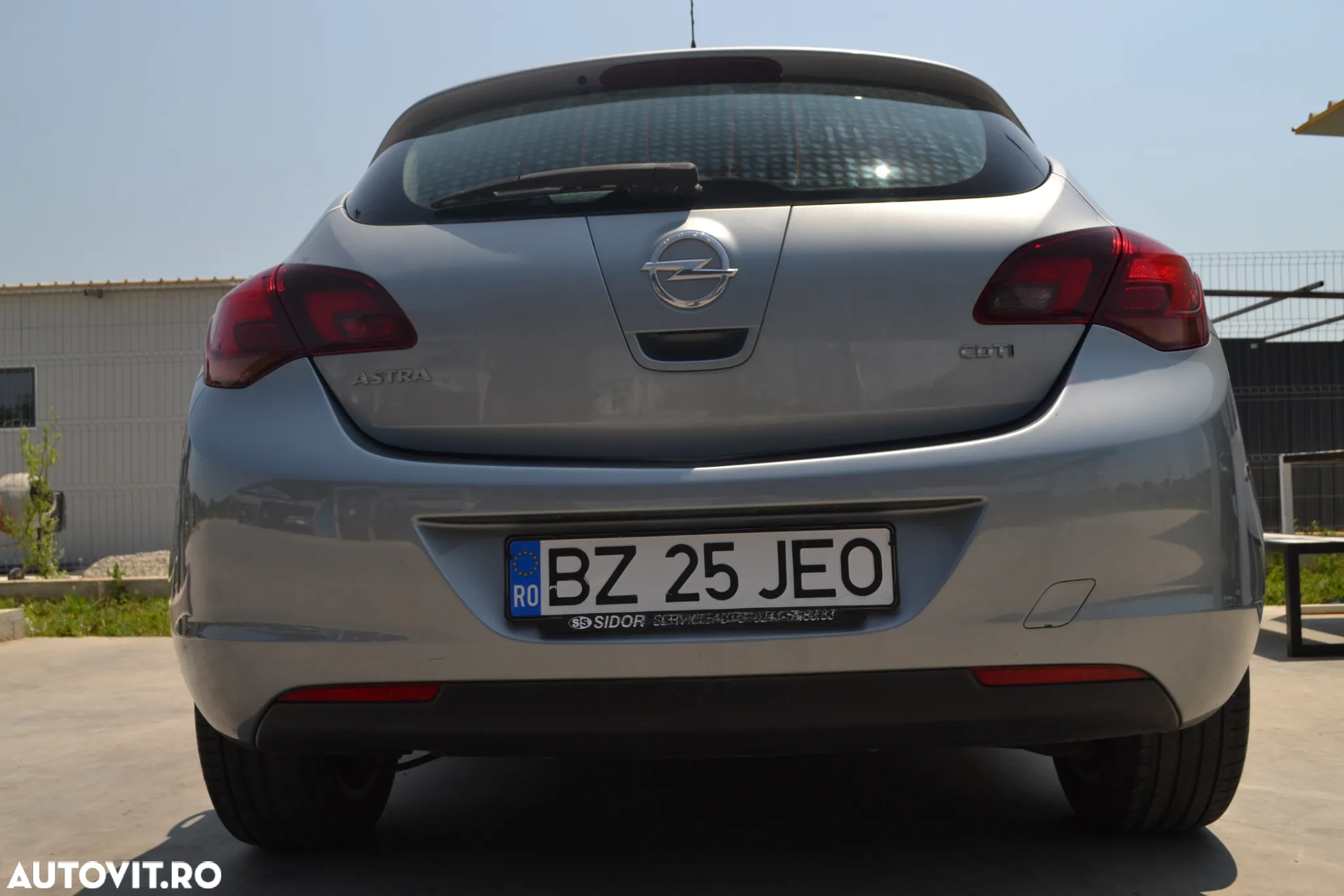 Opel Astra 1.7 CDTI Cosmo - 17