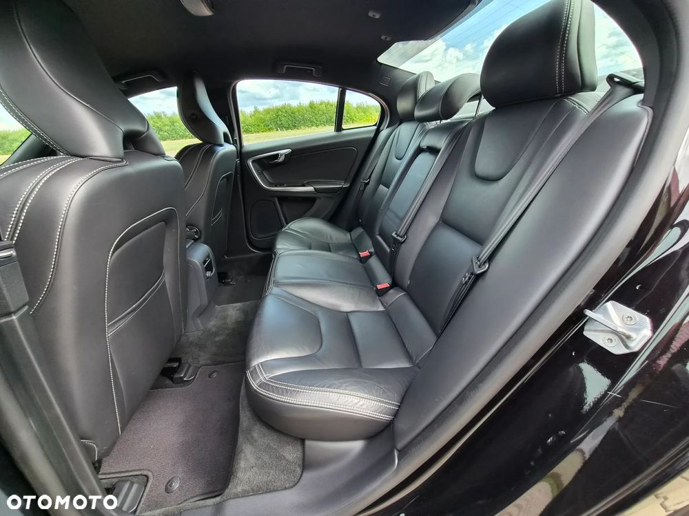 Volvo S60 D4 Drive-E Summum - 33