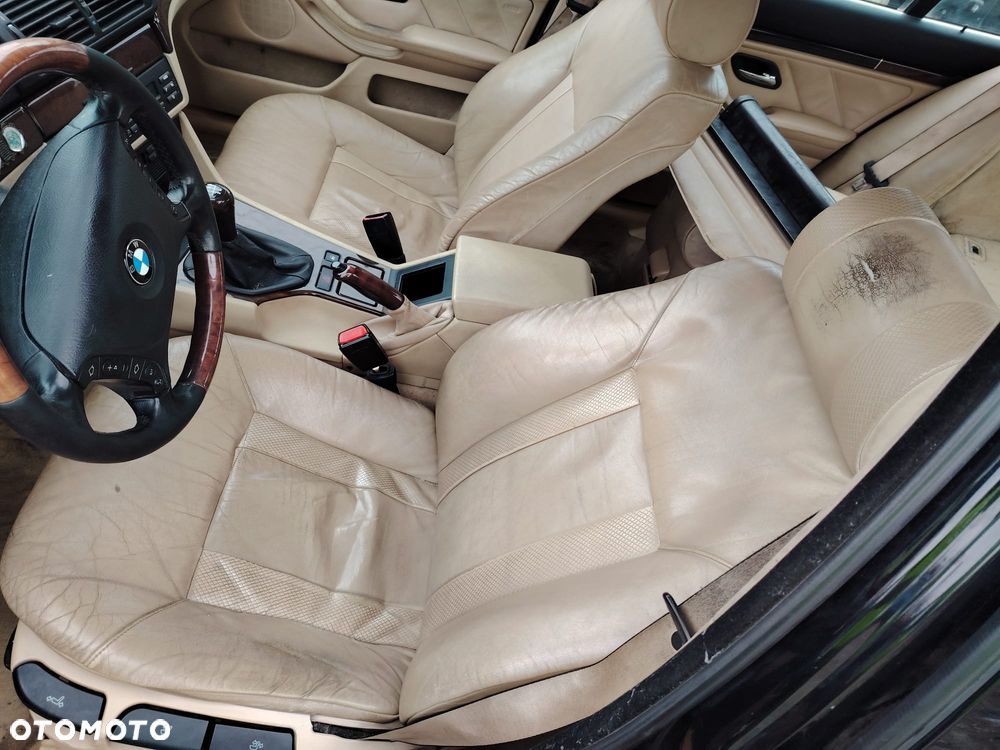 fotel fotele kanapa boczki bmw e39 kombi  części - 1